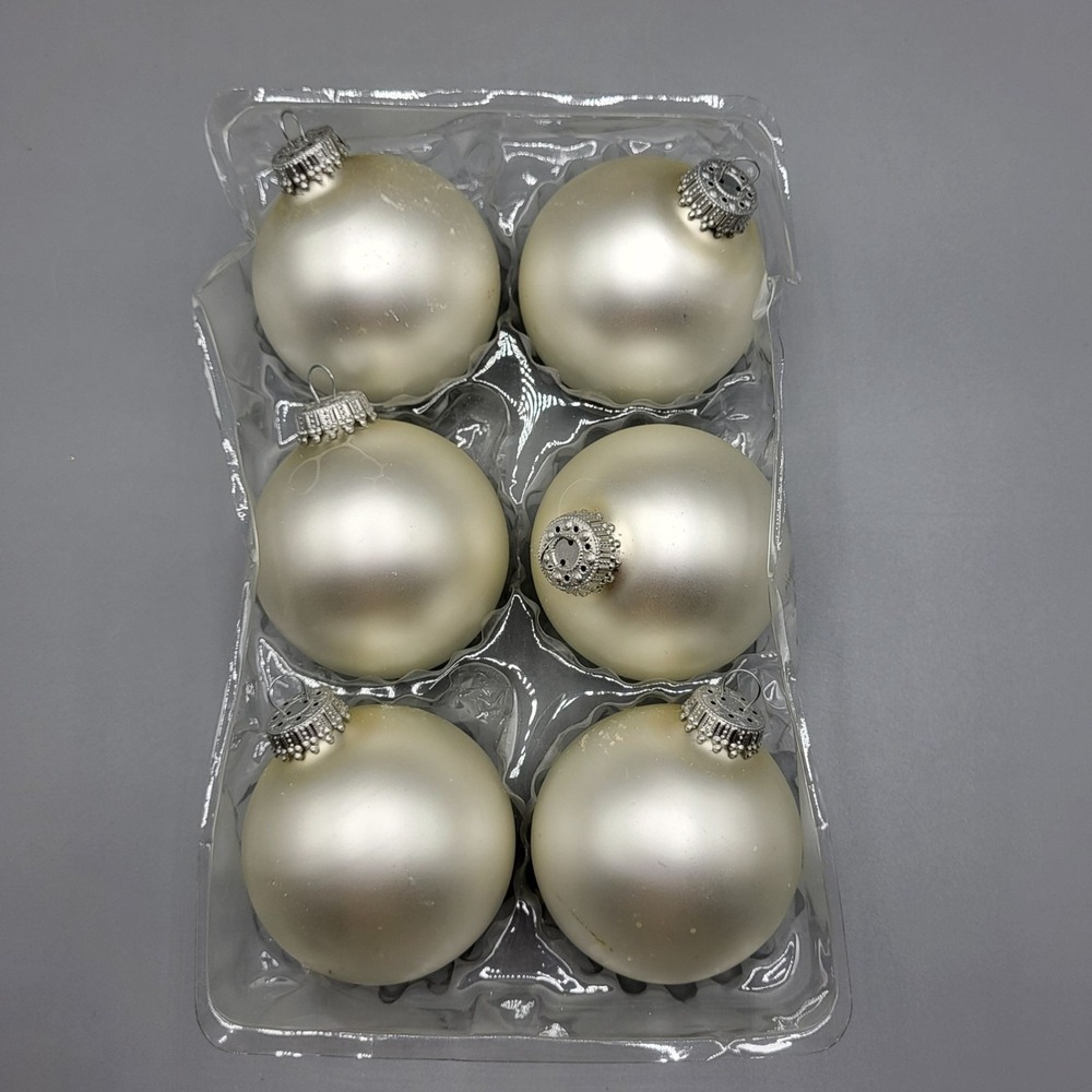 Set Of 6 Pearl White Christmas Tree Ornaments Holiday Tree Decor